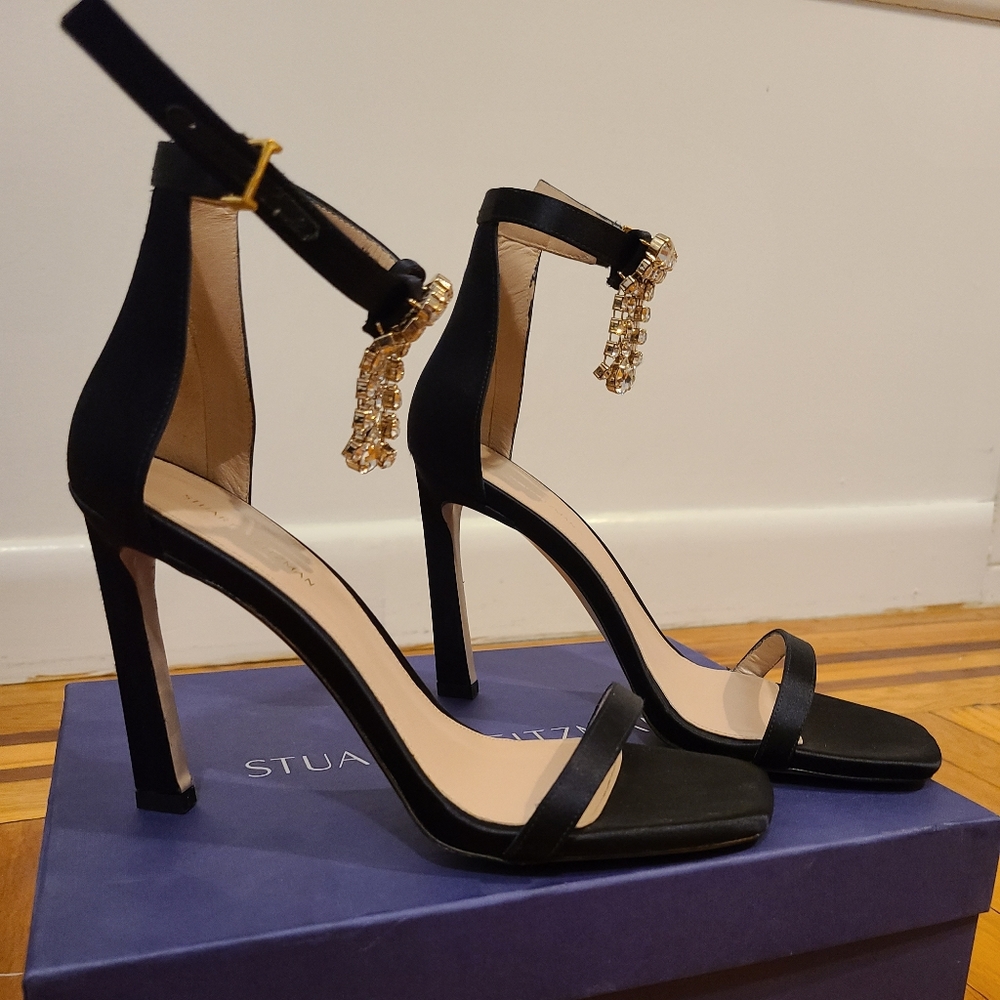 Stuart Weitzman Navy Satin ‘Nudist’ Heels with Gold Accents